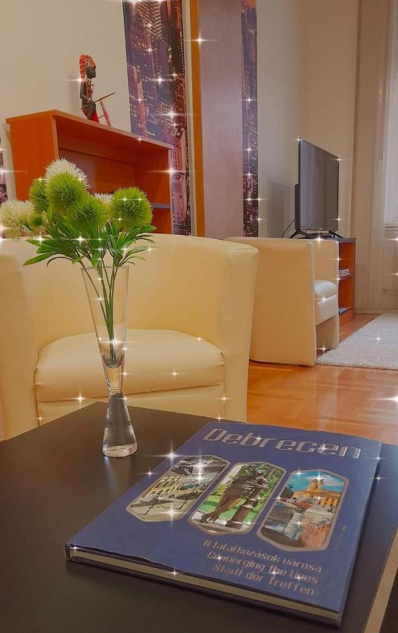 ديبريتْسين City Life Apartment المظهر الخارجي الصورة